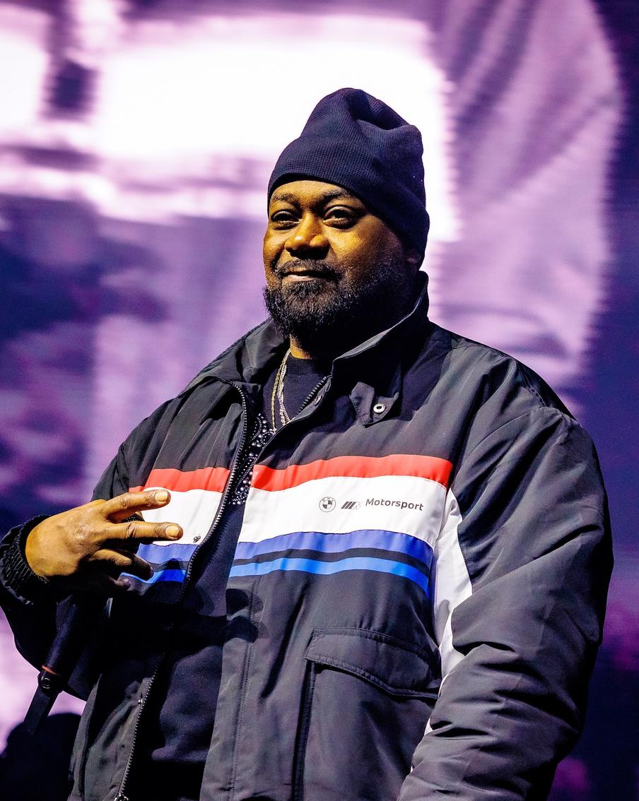 В Москве и Петербурге выступит Ghostface Killah из легендарного Wu-Tang Clan. В современный состав группы помимо гастролёра входят рэперы RZA, GZA, Method Man, Raekwon, Inspectah Deck, U-God, Masta Killa и Cappadonna. Группа большая и каждый из её участников развивает сольную карьеру с давних пор. Но только двоим удавалось держаться на топовых позициях музыкальных чартов всё это время. Один из них — Ghostface Killah