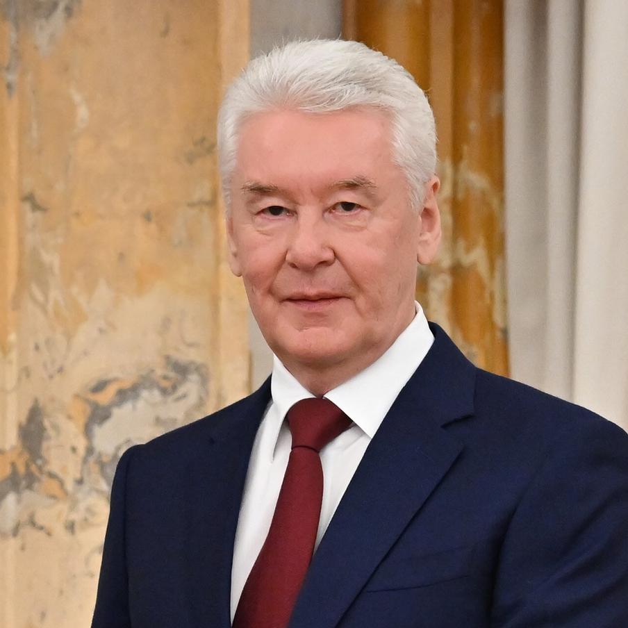 Собянин поздравил московских сварщиков с победой на международном конкурсе. Речь идёт про турнир "Кубок дуги – 2026", который проходил с 15 по 20 октября. Это не первая победа столичных специалистов на международных соревнованиях. Они возвращались в Москву с победой и в 2017, и в 2019, и в 2023 годах. Как подчеркнул мэр, за престижными наградами – "годы труда и тренировок"