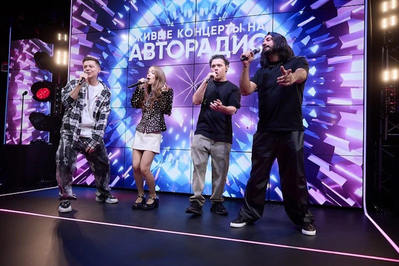 Группа "Корни" раскрыла планы на 25-летний юбилей и представила фит с блогером