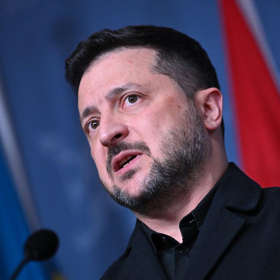 Зеленский пожаловался, что Украина пока не получила приглашение на саммит G20. Саммит "Большой двадцатки" состоится в Майами 14–15 декабря. Украина пока не получила приглашения, но рассчитывает на участие на высшем уровне в случае предложения от Дональда Трампа