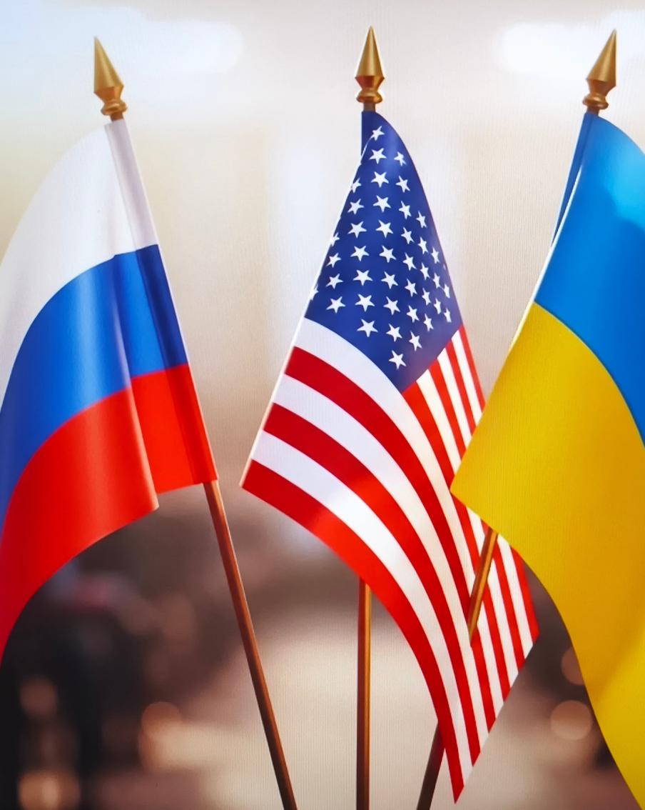 Названы вероятные дата и место переговоров между Россией, США и Украиной. Ранее сообщалось, что на этой встрече также может присутствовать посредник от Евросоюза. Немецкая пресса писала, что эту роль может исполнить президент Финляндии Александр Стубб, но подтверждения этой информации опубликовано не было