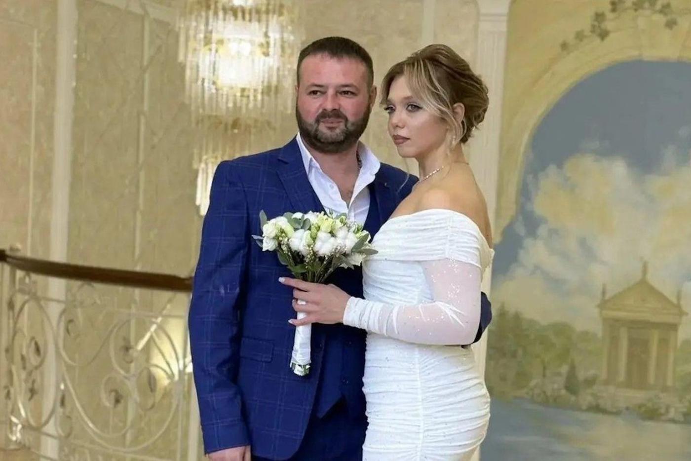 Свадьба Владлены и Ильи Пономаревых состоялась спустя девять месяцев после судьбоносного знакомства.