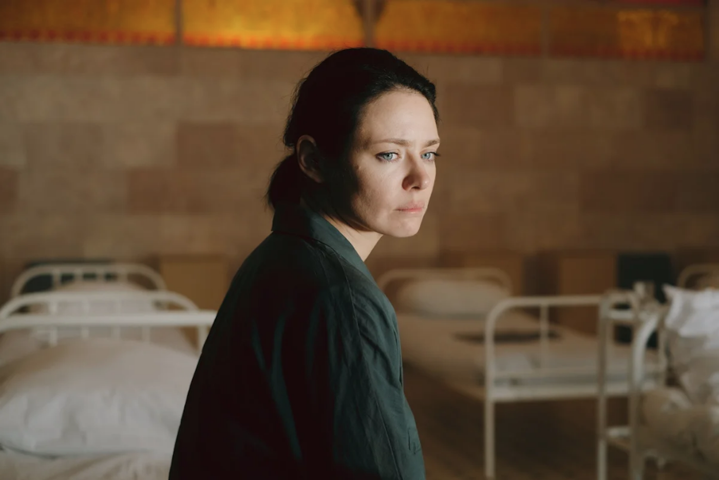 Карина Разумовская в роли судьи Светланы в сериале Душана Глигорова "Трасса".
