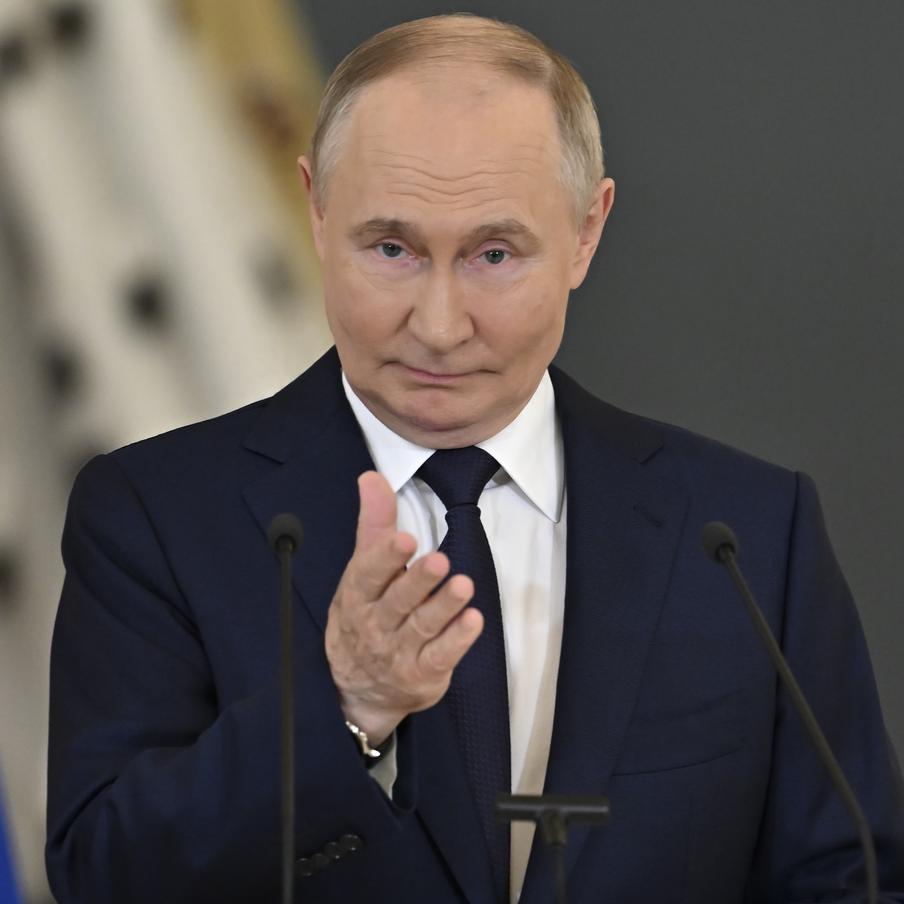 Путин напомнил Стуббу и Стёре об Алешках и первопричинах конфликта на Украине. Пресс-секретарь российского лидера Дмитрий Песков выступил с заявлением о прошедшем между лидерами России, Финляндии и Норвегии телефонном разговоре. Ранее сообщалось, что беседа состоялась по инициативе представителей Евросоюза