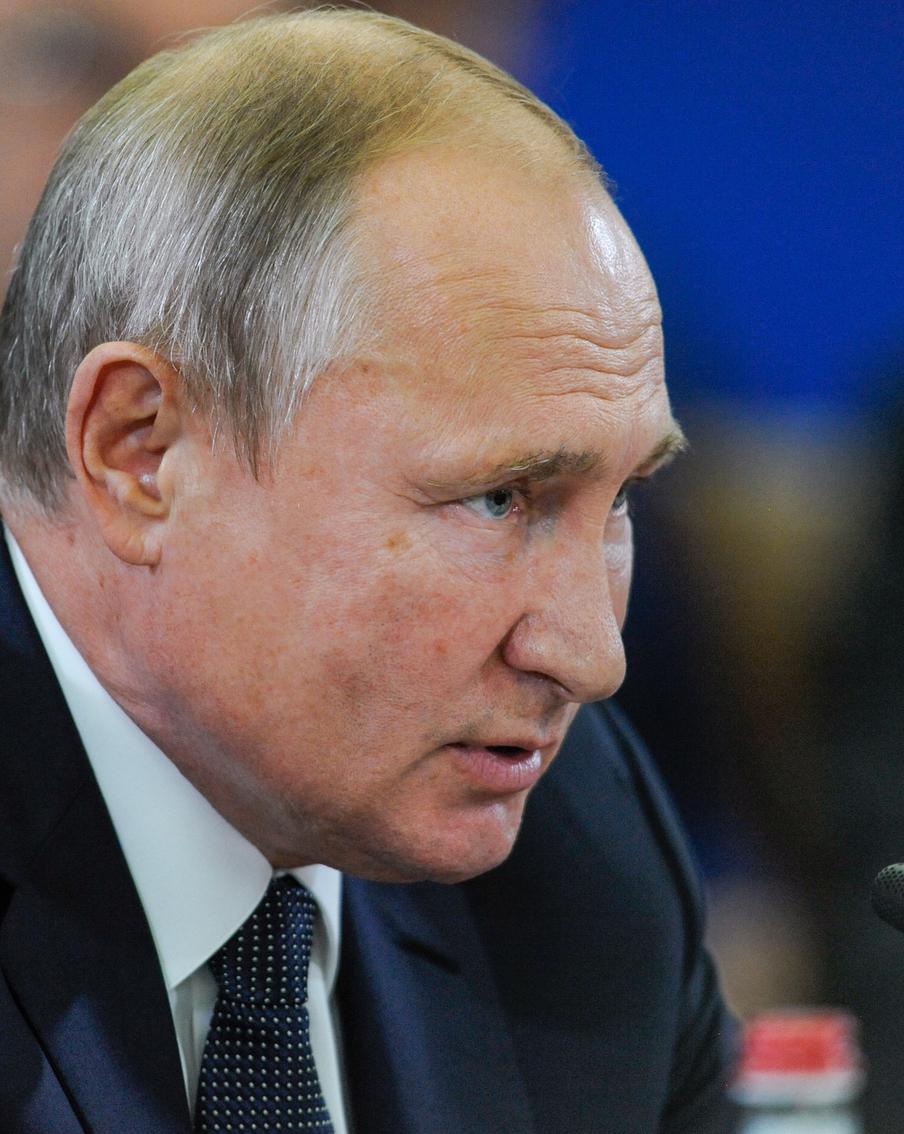 Главные заявления Владимира Путина на саммите "Россия – Африка". Мероприятие проходит 28 и 29 октября в Москве. Это уже третий саммит подобного формата. На встречу в 2026 году прибыли делегаты из 48 государств африканского континента, а 22 страны представлены высшими представителями власти