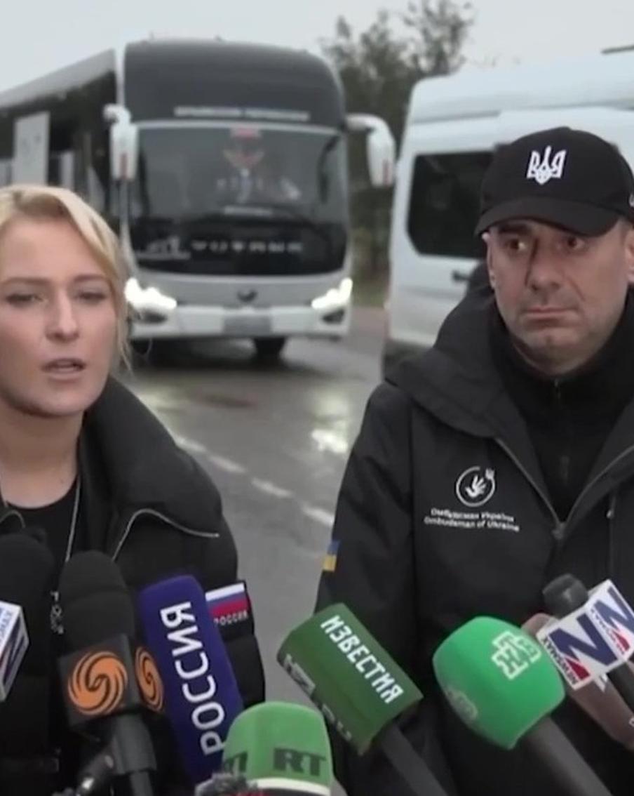 Лантратова: жители Алёшек, желающие покинуть город, садятся в автобусы