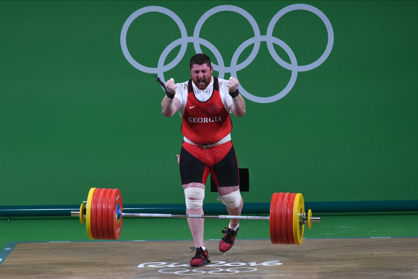 Лаша Талахадзе только что стал олимпийским чемпионом в Рио